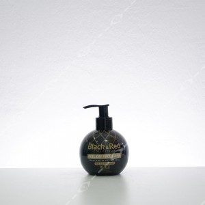 BLACK & RED SOYULABİLİR SİYAH MASKE ARINDIRICI 250 ml BLACK & RED SOYULABİLİR SİYAH MASKE ARINDIRICI 250 ml